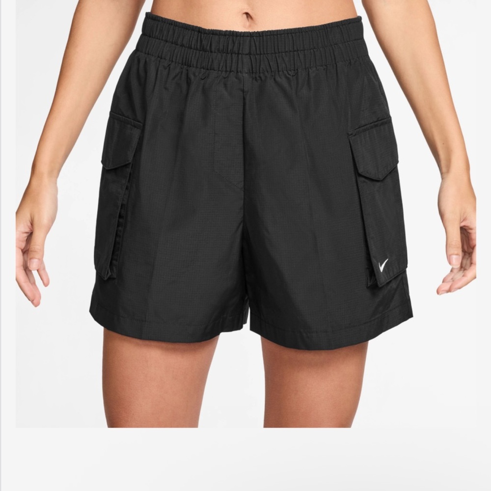 Nike NSW Essential Woven 5" Cargo Short